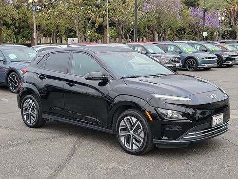 Certified 2023 Hyundai Kona SE w/ Cargo Package FWD image 28