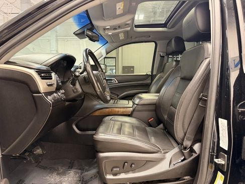 Used 2019 GMC Yukon XL Denali image 25