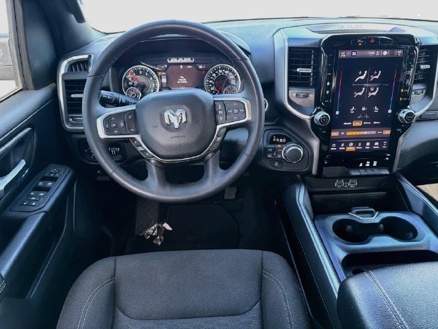 Used 2025 RAM 1500 Big Horn AWD/4WD image 24