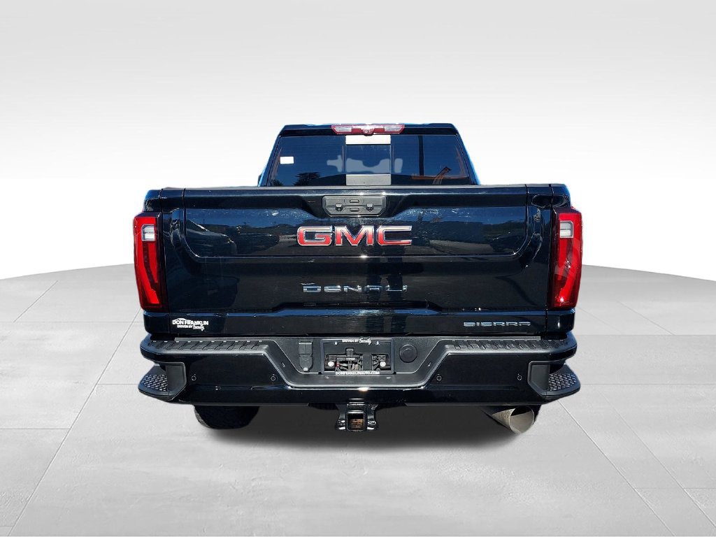 Used 2024 GMC Sierra 2500 Denali w/ Denali Reserve Package AWD/4WD image 4