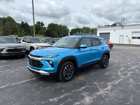 New 2026 Chevrolet TrailBlazer LT w/ Convenience Package FWD image 7