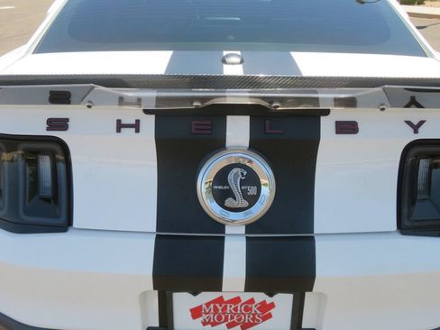 Used 2010 Ford Mustang Shelby GT500 RWD image 13