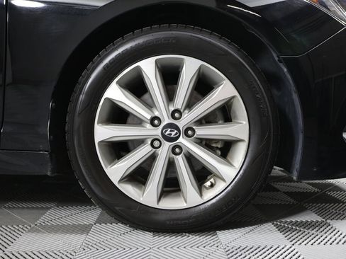 Used 2016 Hyundai Sonata Limited w/ Option Group 04 FWD image 6