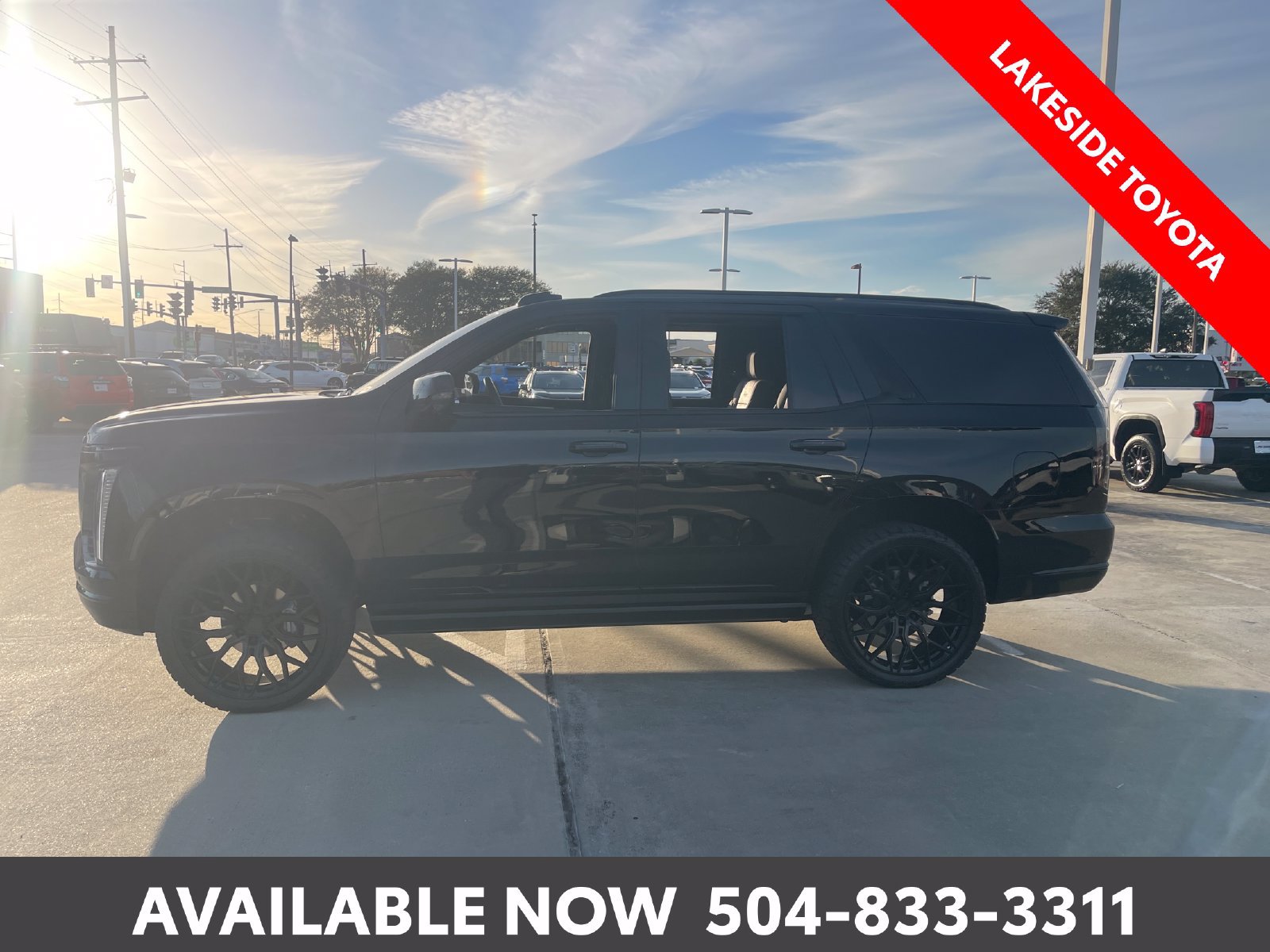 Used 2025 Cadillac Escalade Sport w/ LPO, Floor Liner Package AWD/4WD image 3