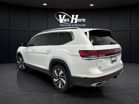 Used 2024 Volkswagen Atlas SEL AWD/4WD image 5
