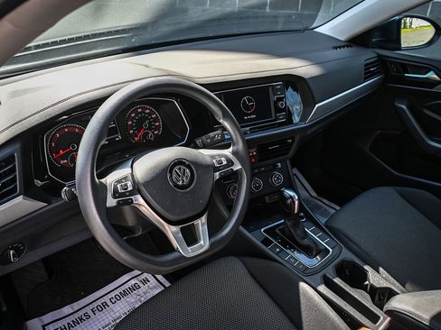 Used 2021 Volkswagen Jetta S image 9