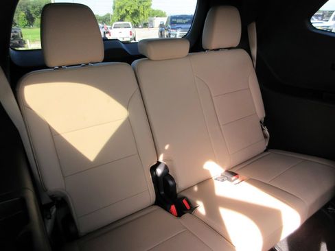 Certified 2026 Buick Enclave Preferred FWD image 26