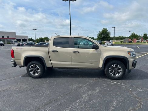 Used 2022 Chevrolet Colorado Z71 AWD/4WD image 5
