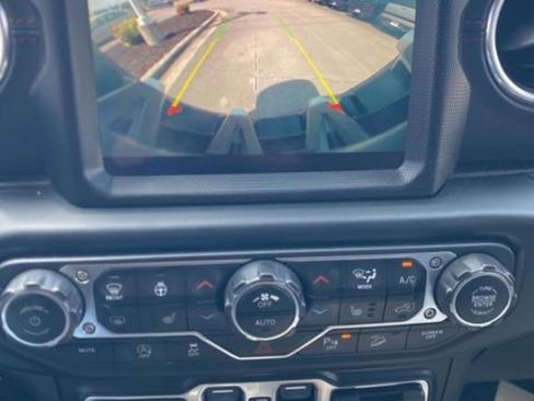 Used 2020 Jeep Wrangler Unlimited Rubicon w/ Quick Order Package 28Y Recon image 17