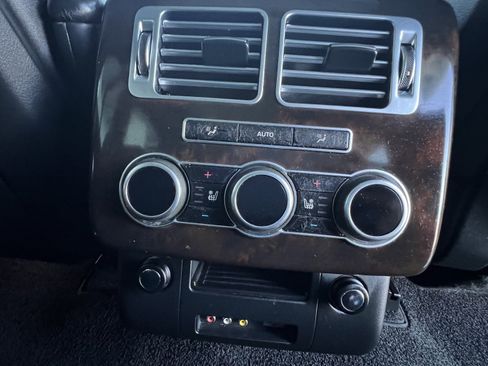 Used 2013 Land Rover Range Rover Supercharged image 22