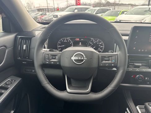 New 2026 Nissan Pathfinder SV AWD/4WD image 15