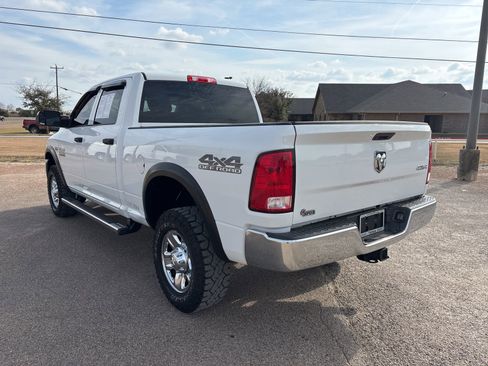 Used 2018 RAM 2500 Tradesman w/ Chrome Appearance Group image 4