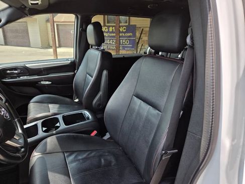 Used 2020 Dodge Grand Caravan GT FWD image 20