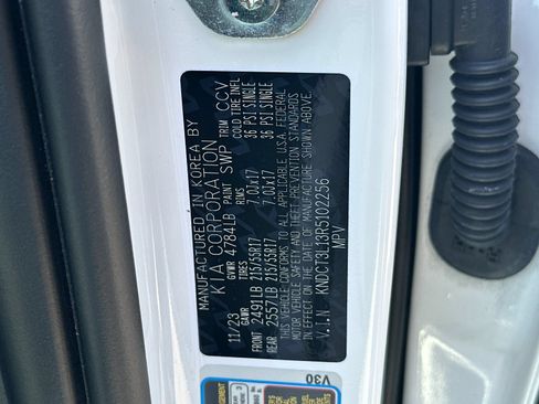 Used 2024 Kia Niro Wave FWD image 29