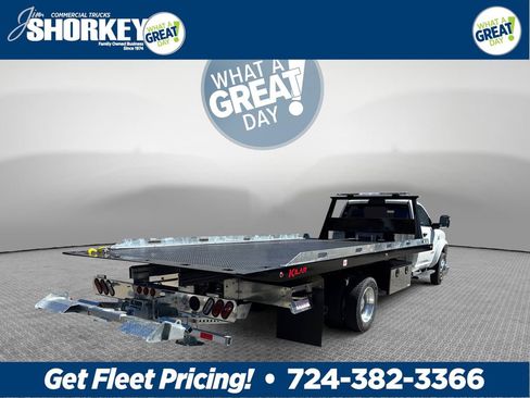 New 2026 RAM 5500 4x4 Regular Cab image 3