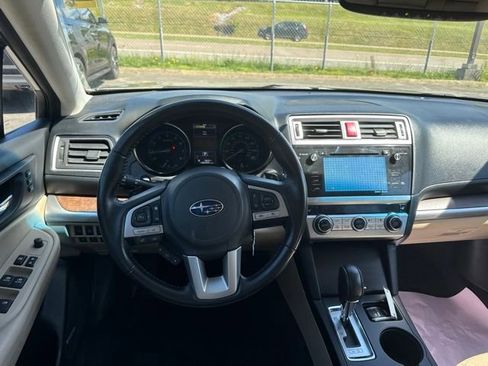 Used 2016 Subaru Outback 3.6R Limited AWD/4WD image 8