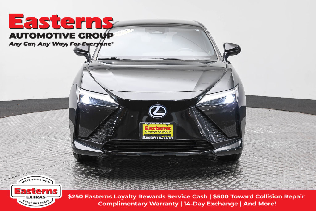 Used 2023 Lexus RZ 450e Premium w/ Technology Package AWD/4WD image 3