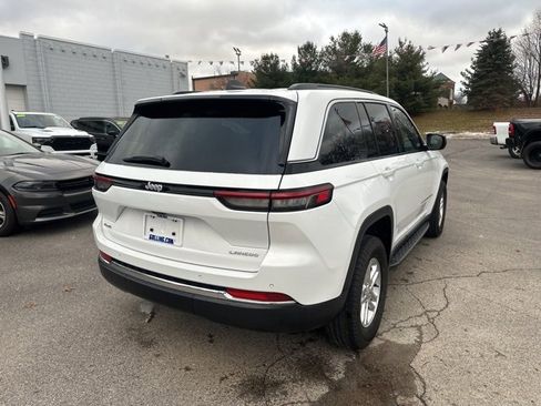 Certified 2025 Jeep Grand Cherokee Laredo w/ Luxury Tech Group I image 3