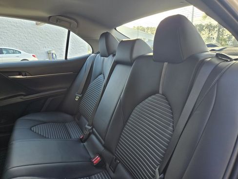 Used 2024 Toyota Camry SE image 13