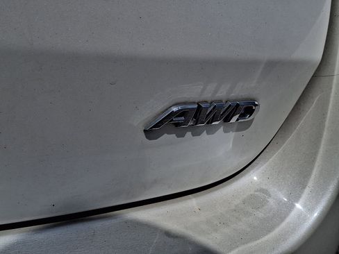 Used 2016 Toyota Highlander LE AWD/4WD image 5