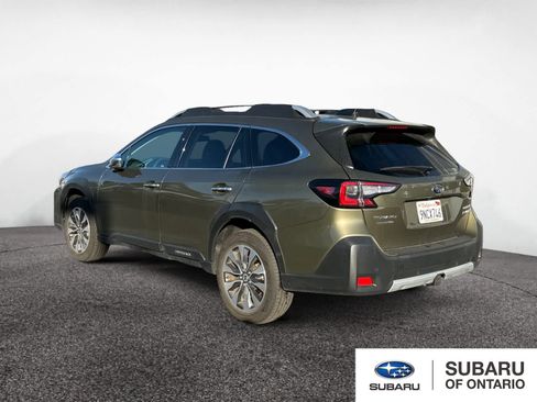 Used 2025 Subaru Outback Touring XT image 3
