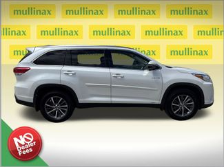 Used 2019 Toyota Highlander XLE video 2