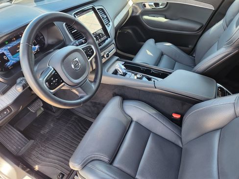 Certified 2024 Volvo XC90 T8 Ultimate w/ Lounge Package AWD/4WD image 9