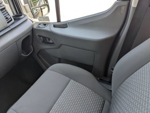 Certified 2025 Ford Transit 350 XLT RWD image 17