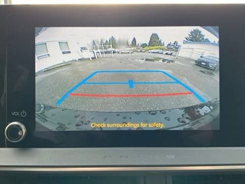 Used 2023 Toyota Prius LE image 35