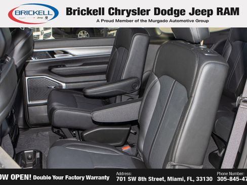 New 2025 Jeep Wagoneer Series II w/ Convenience Group I image 18