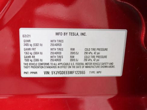 Used 2021 Tesla Model Y Long Range image 40