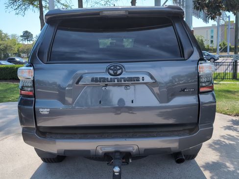 Certified 2022 Toyota 4Runner SR5 Premium w/ Moonroof Package RWD image 9