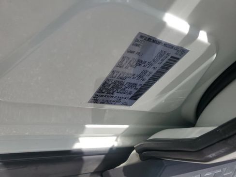 Certified 2023 Nissan Pathfinder SL FWD image 24
