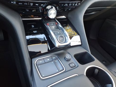 Certified 2024 Acura MDX SH-AWD w/ Technology Package image 11