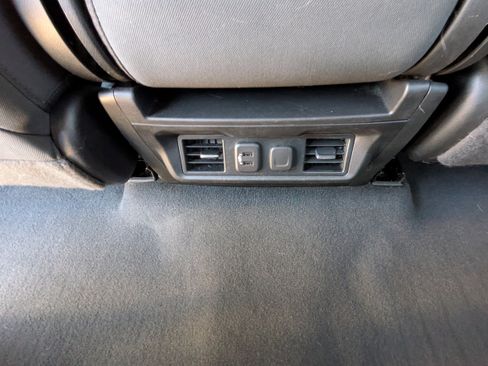 Used 2021 Chevrolet Silverado 1500 LT image 19