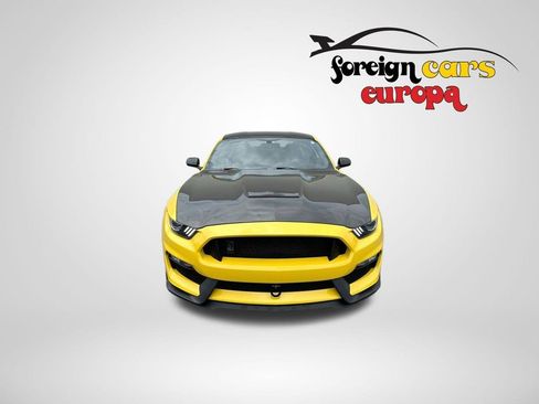 Used 2017 Ford Mustang Shelby GT350 image 2