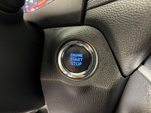 Used 2022 Toyota RAV4 XLE Premium image 24