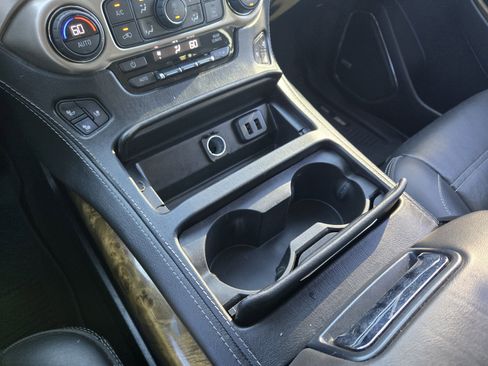 Used 2017 GMC Yukon Denali w/ Open Road Package image 17