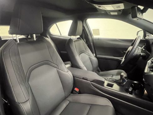 Certified 2024 Lexus UX 250h FWD image 11