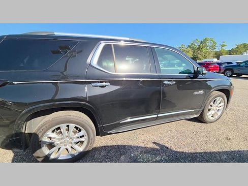 Used 2023 Chevrolet Traverse High Country w/ LPO, 'HIT The Road' Package image 30