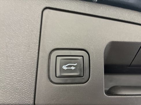 Used 2019 Cadillac XT4 Premium Luxury AWD/4WD image 7