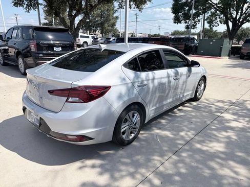 Used 2019 Hyundai Elantra Value Edition FWD image 2