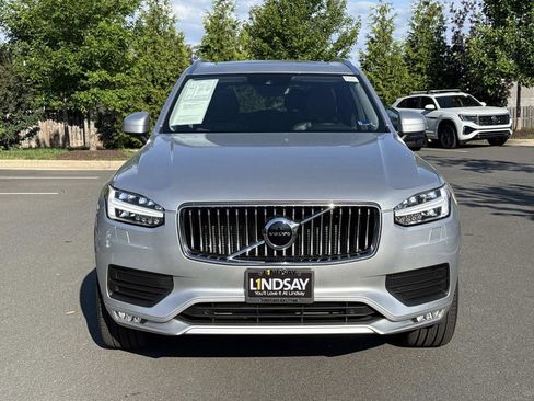 Used 2022 Volvo XC90 T6 Momentum w/ Climate Package AWD/4WD image 7