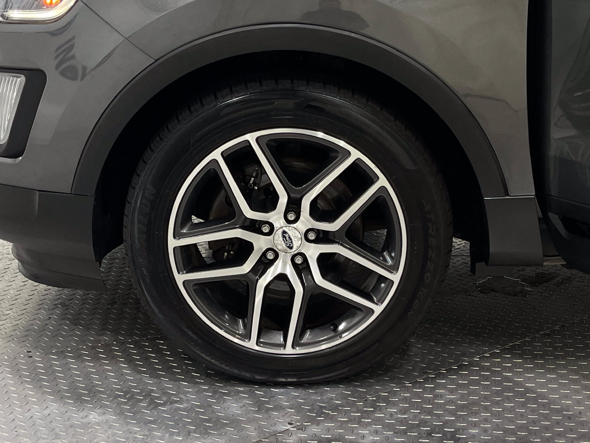 Used 2017 Ford Explorer Sport AWD/4WD image 37