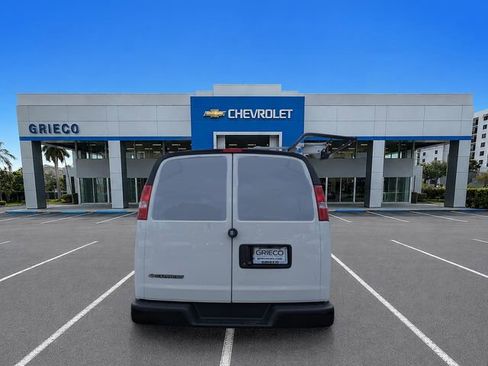 Used 2025 Chevrolet Express 2500 w/ Driver Convenience Package RWD image 8
