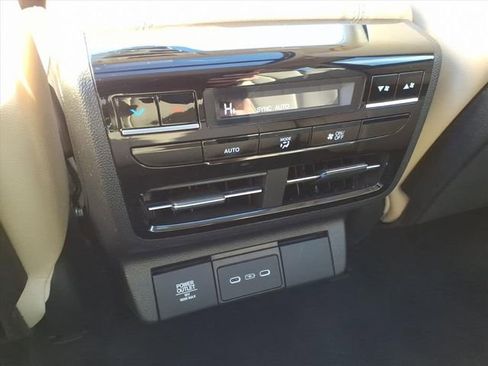 Certified 2025 Acura MDX Base image 12