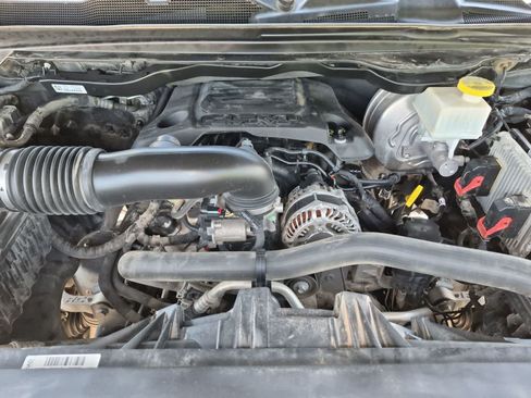 Used 2019 RAM 1500 Big Horn AWD/4WD image 29