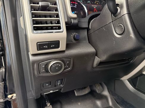 Used 2018 Ford F250 XLT w/ XLT Value Package AWD/4WD image 15