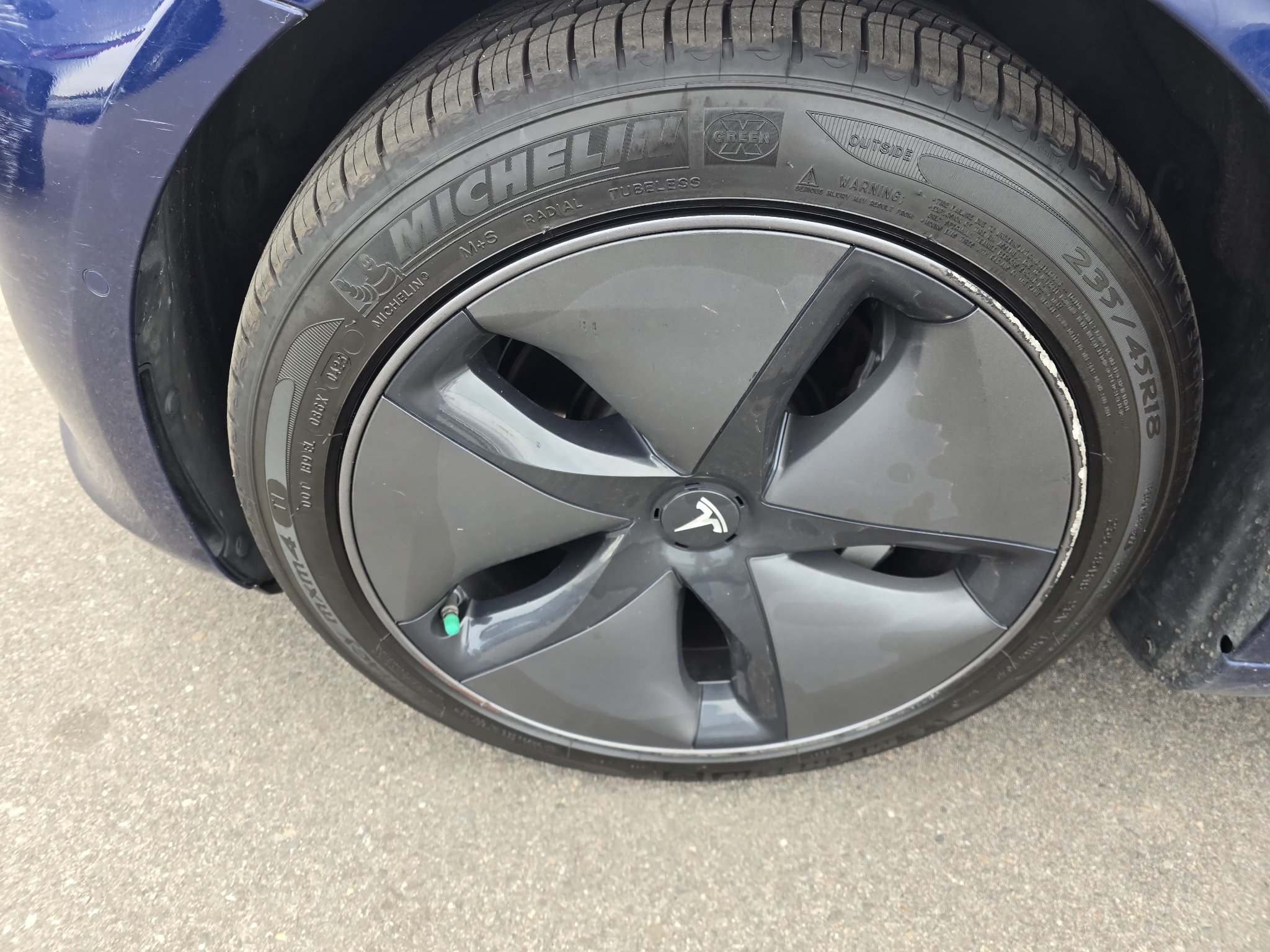 Used 2018 Tesla Model 3 Long Range AWD/4WD image 9