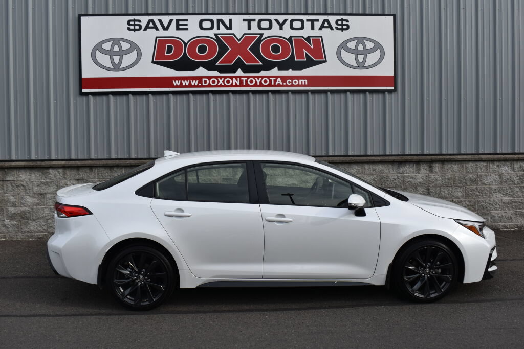 Certified 2026 Toyota Corolla SE w/ SE Premium Package FWD image 8